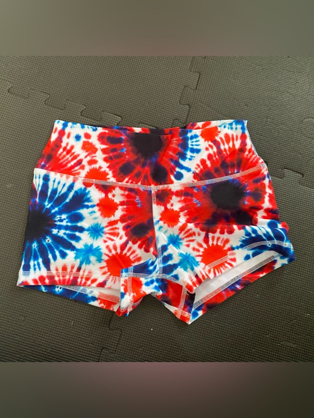 Rok the Box 2.5” shorts, M